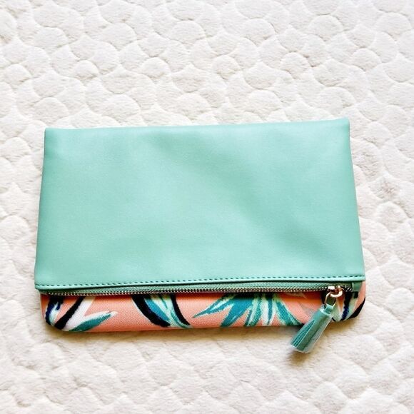 NEW Rachel Pally Reversible clutch Paradise mint - Picture 2 of 10
